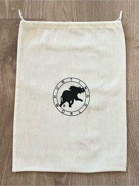 Hunting World dust bag (C467)